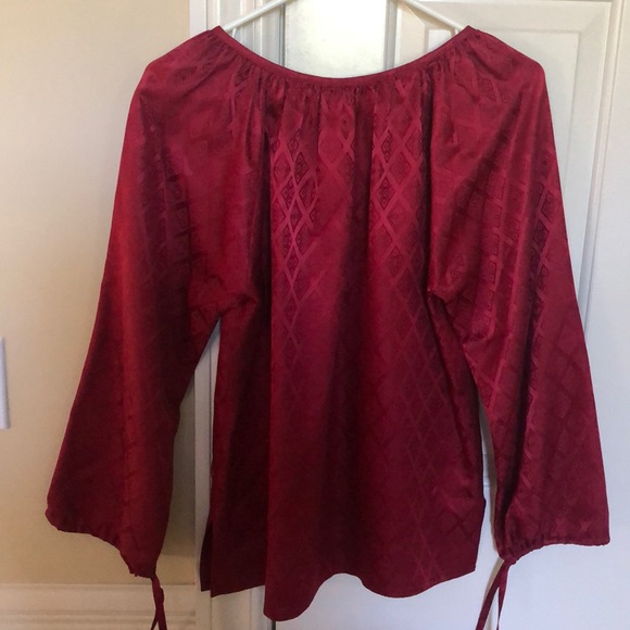 Red Silk Blouse button long sleeve - Picture 4 of 6